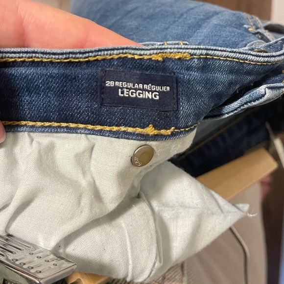 Women’s Gap jean leggings excellent used condition 28 reg - Picture 4 of 5